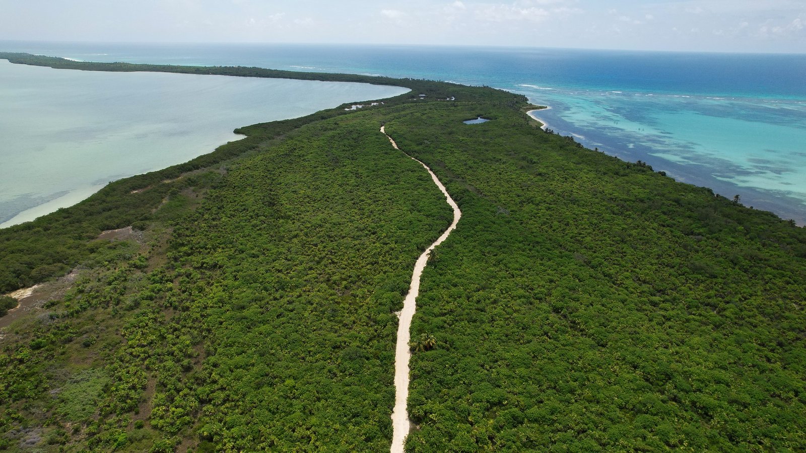 DJI-0553 Découvrez Chichen Itza : Guide Complet pour Explorer la Merveille du Monde Maya et Plonger dans son Histoire Fascinante