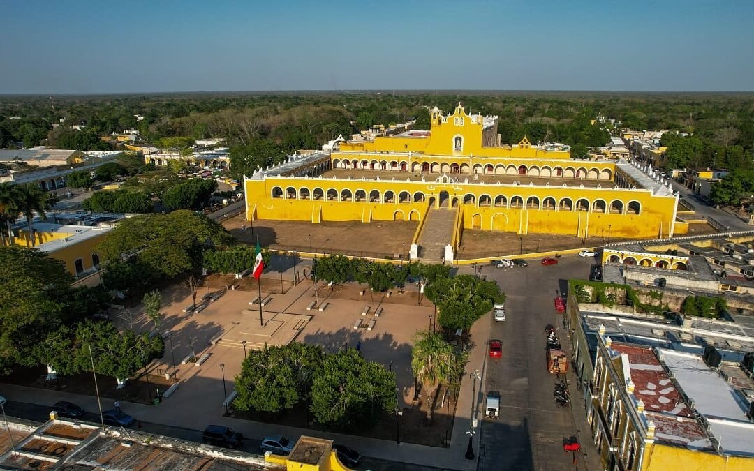 Izamal, la Cité Jaune du Yucatan : Un Voyage Magique au Coeur de l&rsquo;Héritage Maya et Colonial, entre Pyramides sacrées Couvent Séculaires et Artisanat Traditionnel !