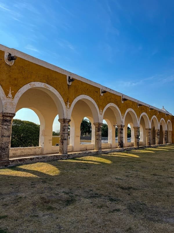Découvrez Chichen Itza : Guide Complet pour Explorer la Merveille du Monde Maya et Plonger dans son Histoire Fascinante